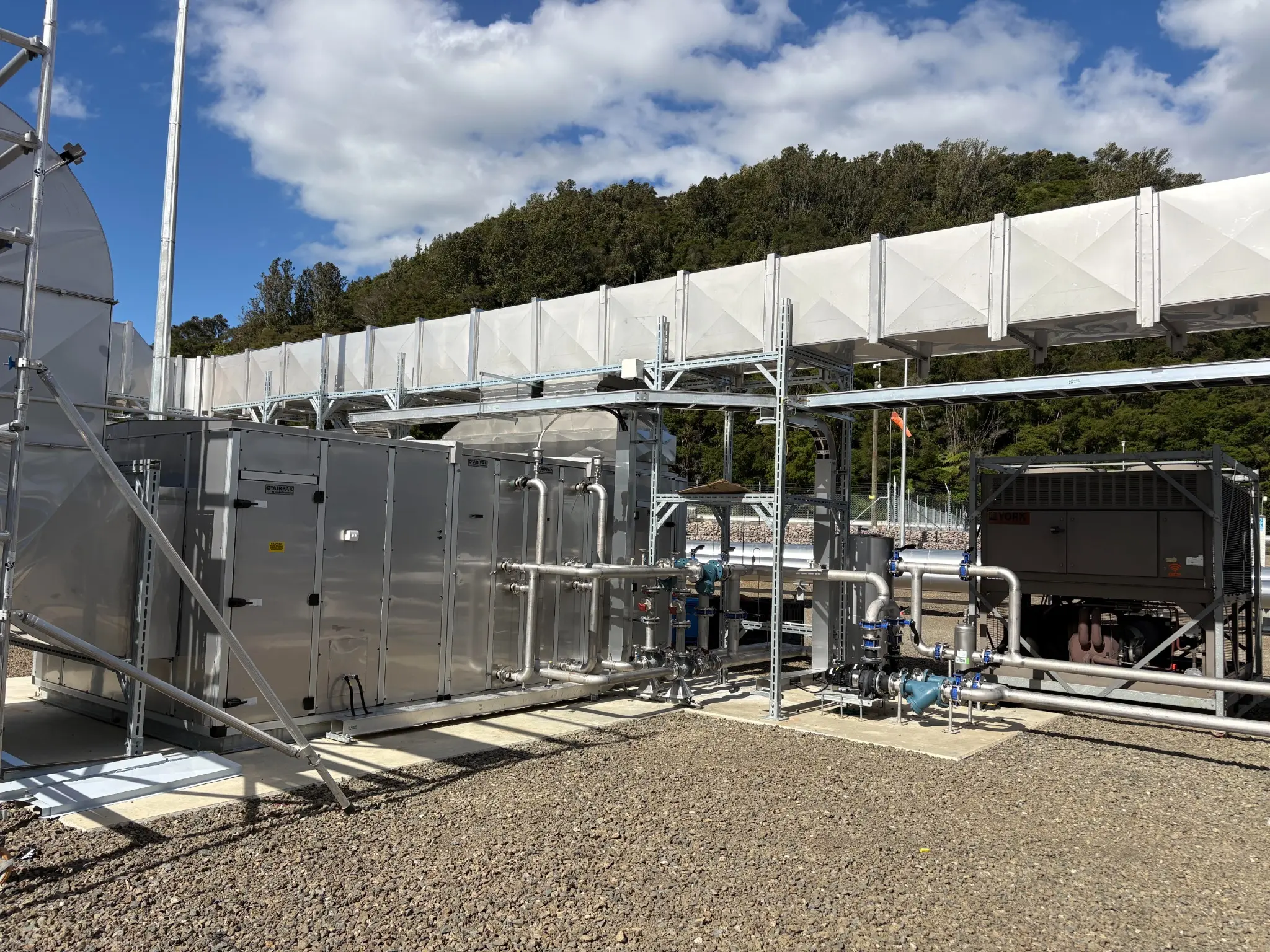 Commercial HVAC plant and ductwork installation completed by MAINTECK